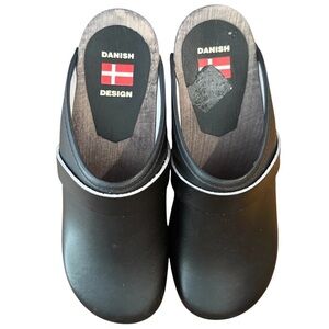 Danish Design Black Leather Mule Clogs Size 38/7